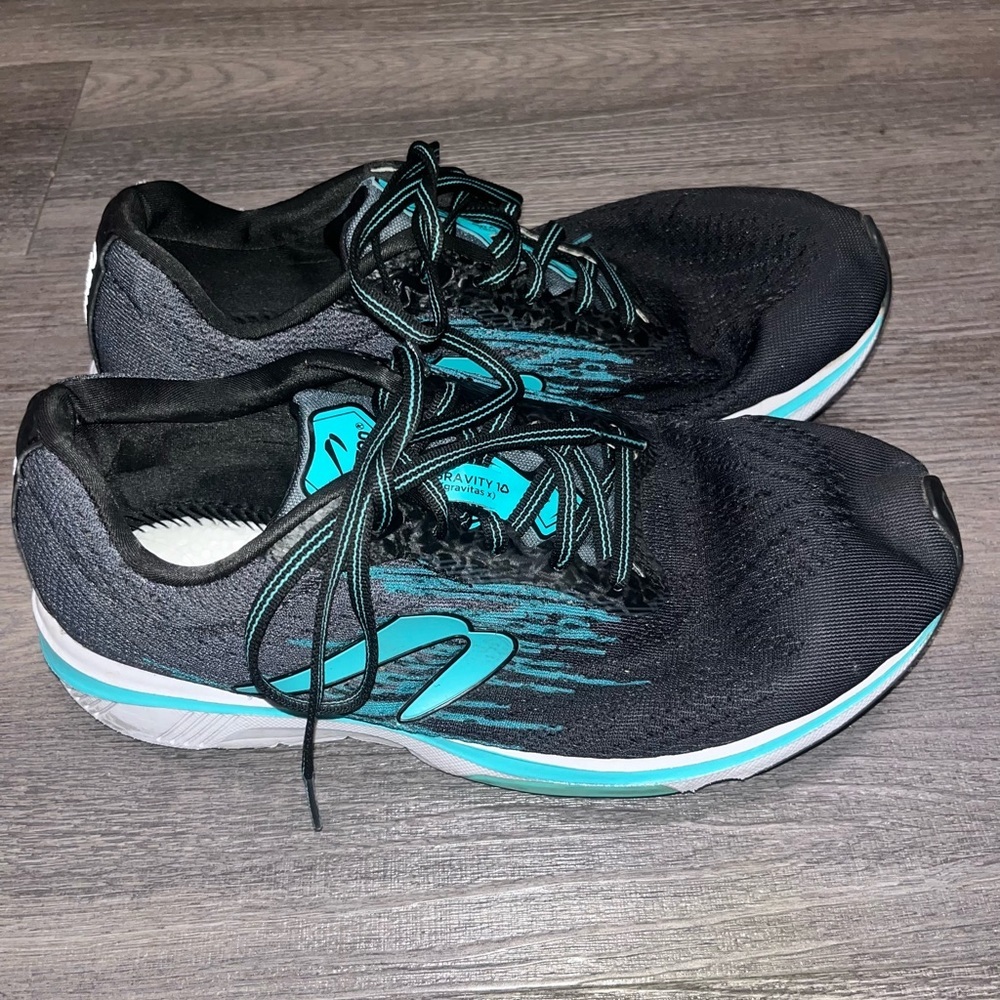 Women’s size 10 Newton Distance Road Running Shoe